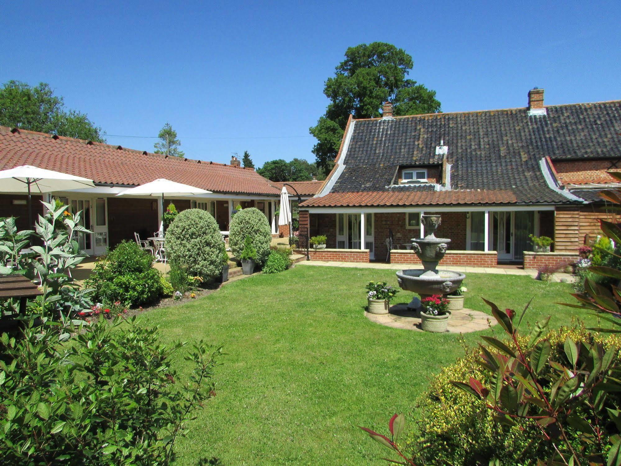 Decoy Barn Fritton Bed and Breakfast Eksteriør billede